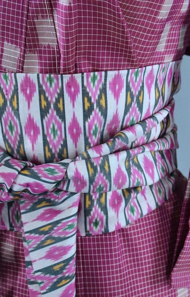 1950s Vintage Silk Kimono Robe / Purple Magenta Ikat Meisen Silk