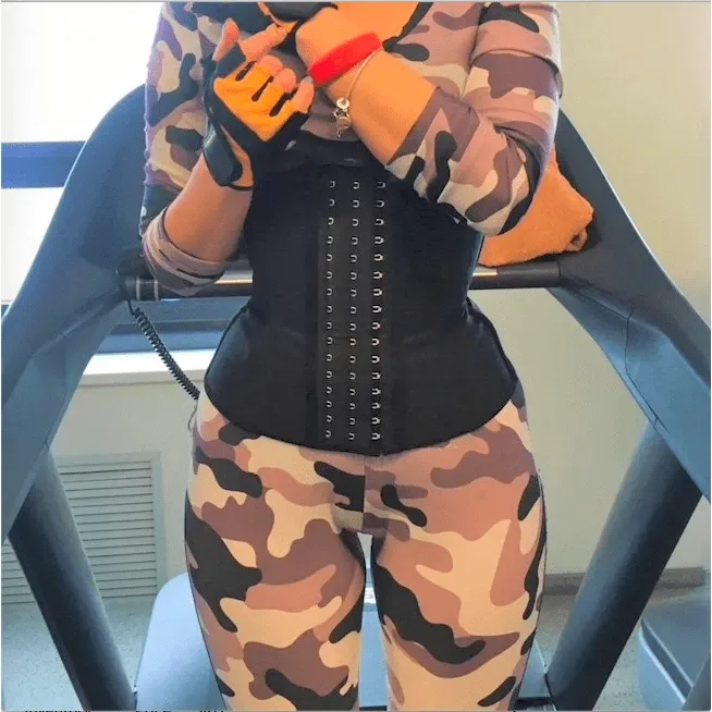 Extreme Hourglass Waist Trainer 3 Hook Corset