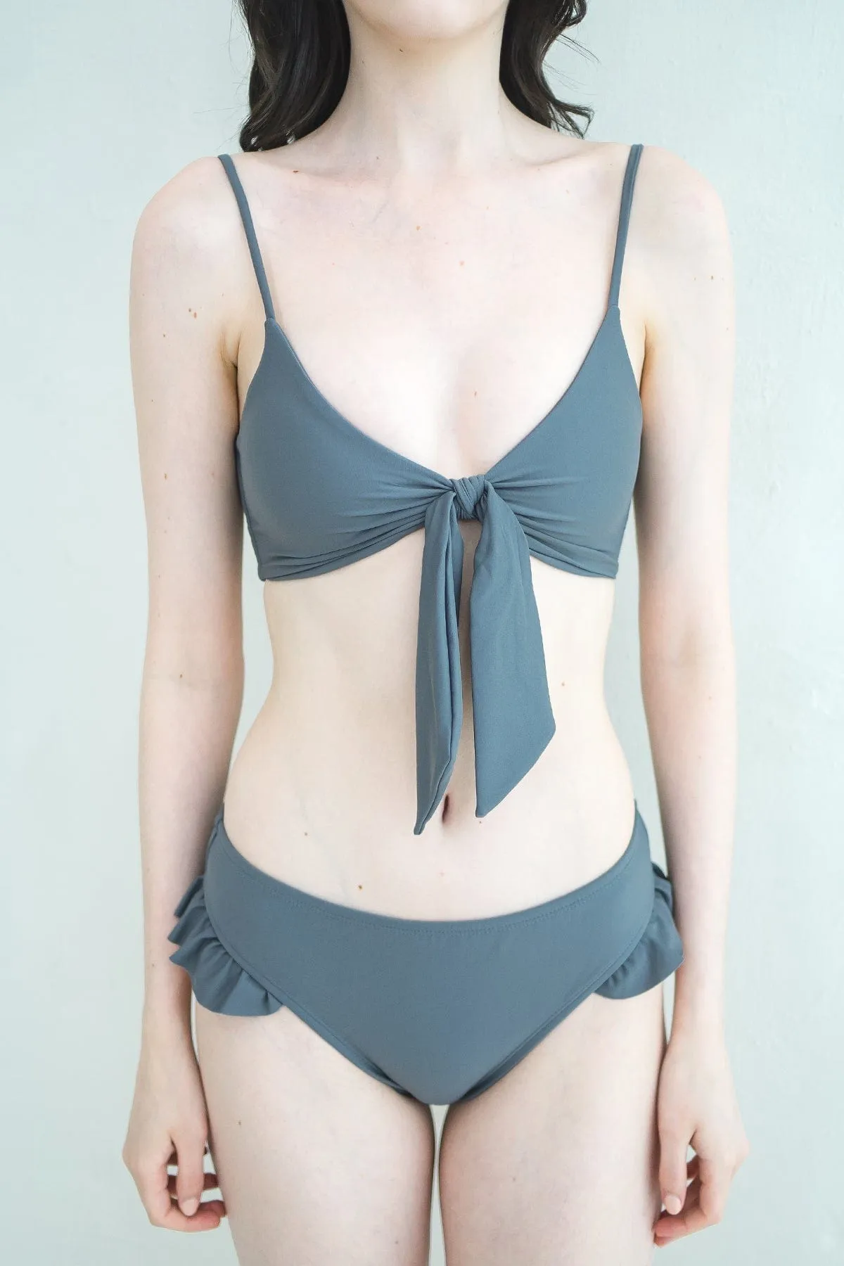 SLIM STRAPS RIBBON TIE BIKINI TOP