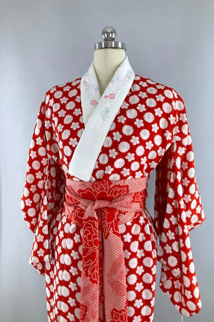 Vintage Red Daisy Kimono