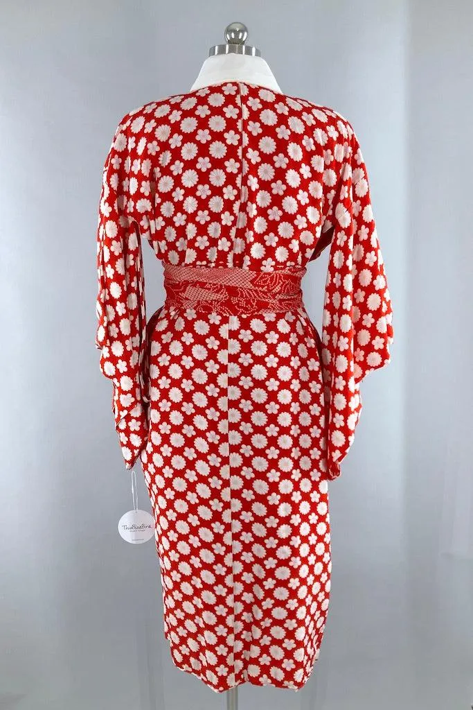 Vintage Red Daisy Kimono